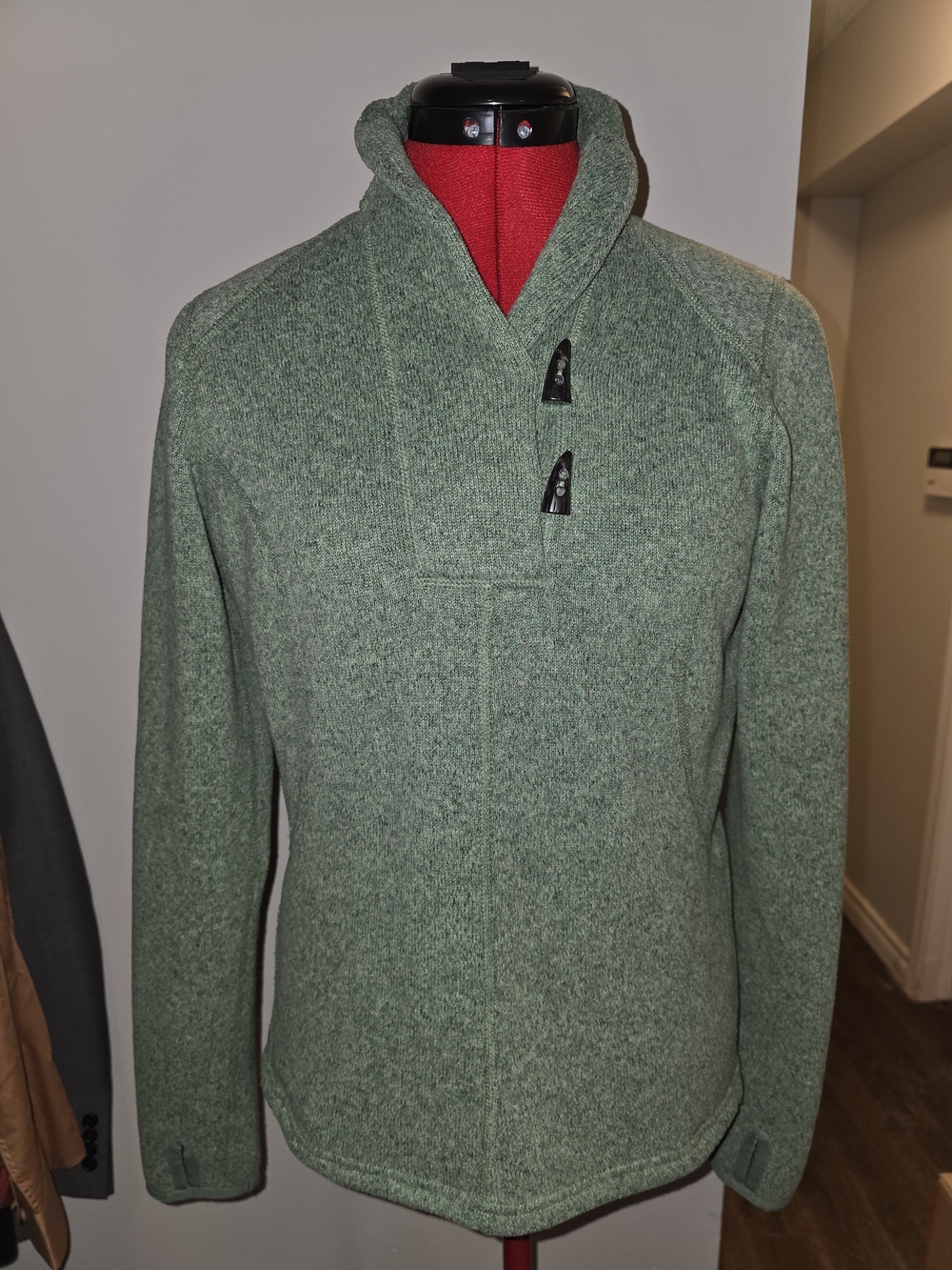 North Face V-Neck Shawl Pullover Sweater Green